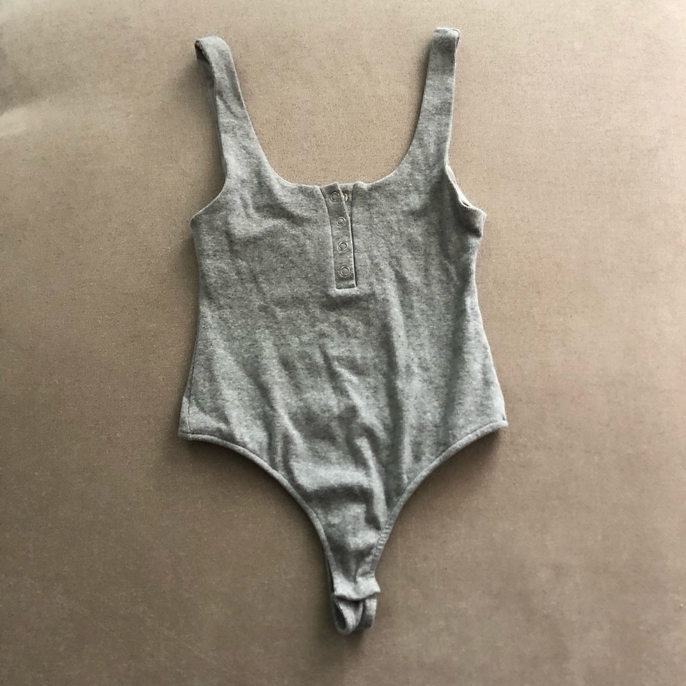 Gray ribbed bodysuit